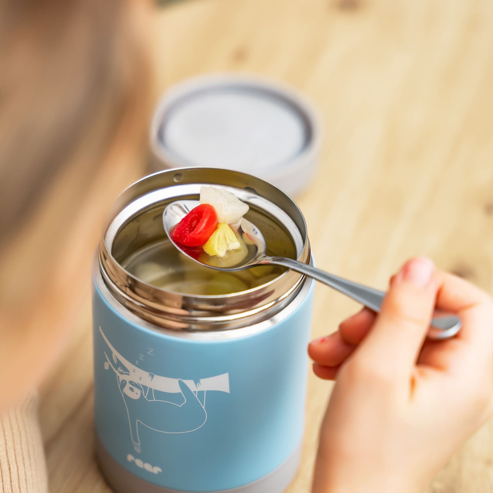 REER ColourDesign Edelstahl-Warmhaltebox blau 300ml REER ColourDesign Edelstahl-Warmhaltebox blau 300ml