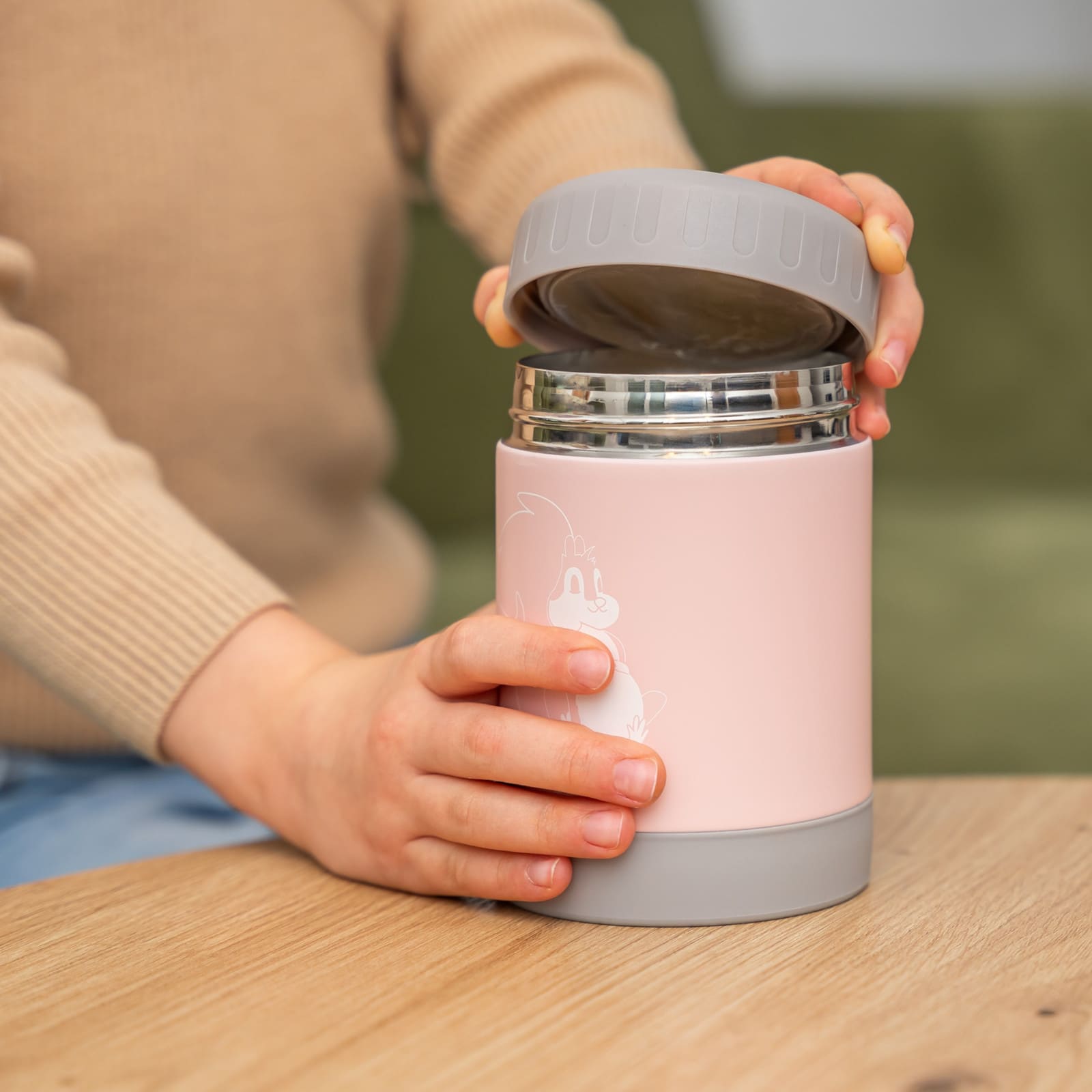 REER ColourDesign Edelstahl-Warmhaltebox rosa 300ml REER ColourDesign Edelstahl-Warmhaltebox rosa 300ml